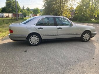 Mercedes Benz E 280 W 210 elegance 150kw, 5st. automat - 13