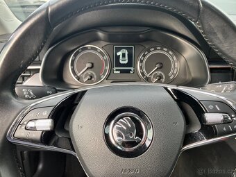 ŠKODA KAMIQ 1.5 TSI 110 KW Full Led - 13