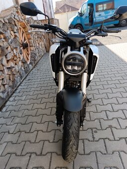 HONDA CB 125 R Neo Sports Café - 13