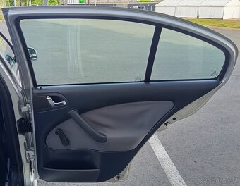 Škoda Octavia 1.6 MPI 55kW - 2001, po 2 majiteli, STK 2/2027 - 13
