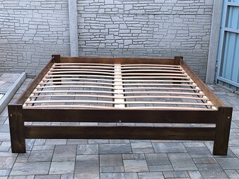 Prodám manželskou postel 180cm x 200cm - 13