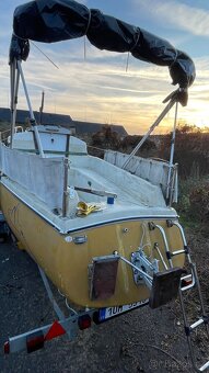 Loď s vlekem bez Tp - 13