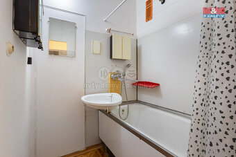 Prodej bytu 2+1, 56 m², Beroun, ul. Slapská, lodžie - 13