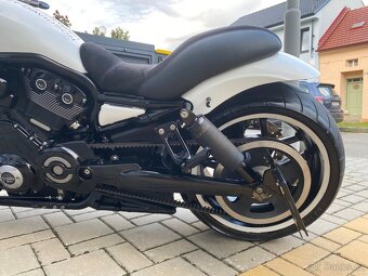 Harley Davidson V Rod - zadní kolo 300 - 13