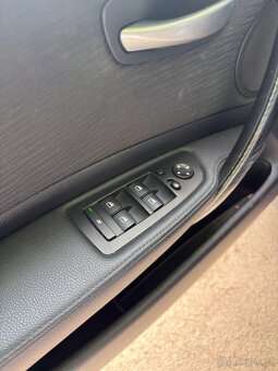 BMW řada 1 e87 118D 105kw automat - 13