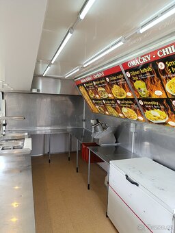 Pojízdná prodejna (foodtruck) - 13
