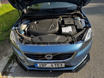 Volvo V40 D2, servis Volvo, nezávislé topení, panorama - 13