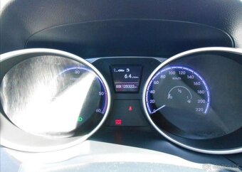 Hyundai ix35 2,0 CRDi 4x4 CZ Serviska nafta - 13