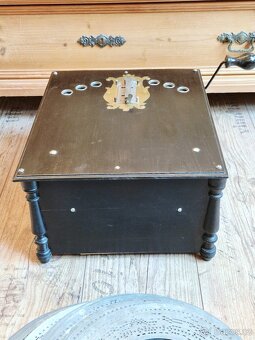 Starožitný hrací stroj, flašinet Ariosa, 1898, Německo - 13