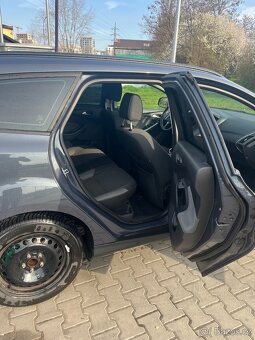 Ford Focus Kombi 2012 1.6 TDCI - 13