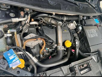 Renault Mégane III 1.5 DCI - 13