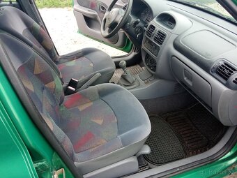 Renault Clio - 13