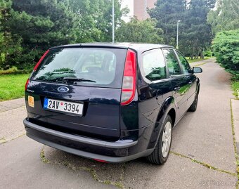 Ford Focus kombi, 1,6 74 kW  benzin Style nehavarovaný - 13