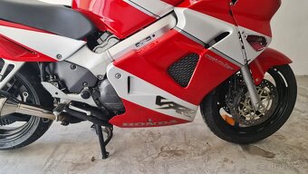 Honda vfr 800 Fi - 13