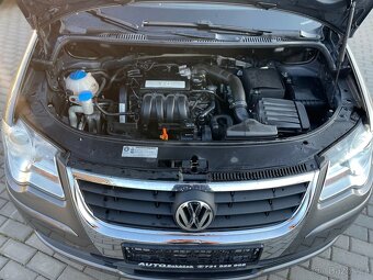 VW Touran 1,6MPi 75kW 7míst ZÁRUKA - 13