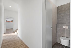 Prodej bytu 4+kk, 109m², pozemek 377m², Křížkový Újezdec - 13