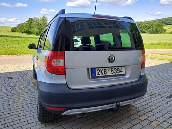 ŠKODA YETI 2.0TDi 4x4 11/2013 ALU, KLIMA, TAŽNÉ, NOVÁ STK - 13