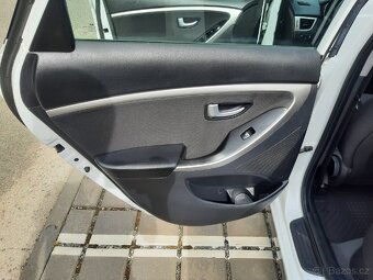 Hyundai i30 1.6 CRDI 81kW kombi, 2016, NOVÉ V ČR, DPH - 13