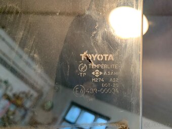 Okna Hilux surf - 13