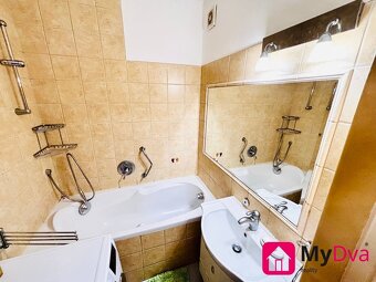 ZNOJMO - Prostorný byt 3+1, 70 m² - 13