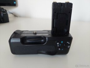 Sony A200, objektivy, příslušenství - 13