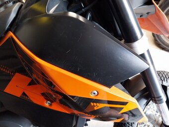 KTM 690 SM - 13