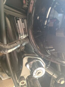 Triumph Bonneville SE Café racer - 13