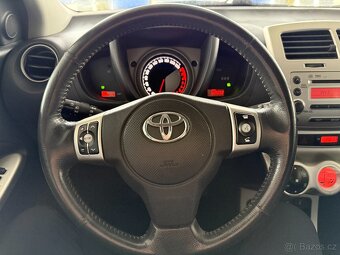 Toyota Urban Cruiser 1,3 74 kW,KLIMATIZACE - 13