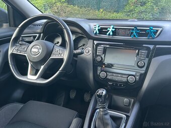 NISSAN QASHQAI N-CONNECTA 3/2020 ČR 1maj 23.700km - 13