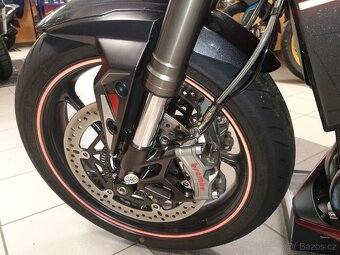 TRIUMPH STREET TRIPLE 765RS MY2024 - 13