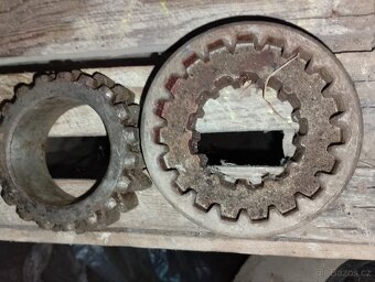 Zetor - náhradní díly - 13