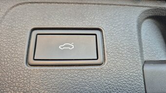 Volkswagen Passat 1.5 TSi 110kw 2021 ELEGANCE ZÁRUKA - 13