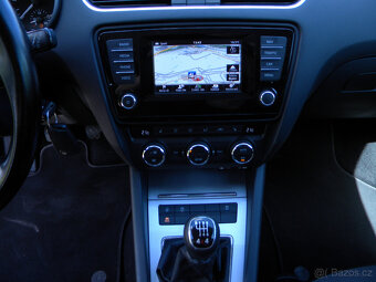 Octavia 2,0 TDI KOMBI, 110 KW, XENONY, MODEL 2014 - 13