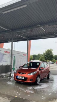 Mazda 2 1,4 63kw r.v.2009 původ ČR - 13