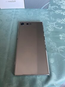 Sony XPERIA XZ Premium - 13