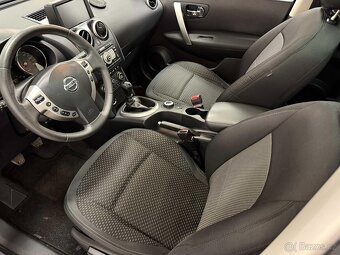 Nissan Qashqai 2.0 DCi, 7míst, 4x4, tažné,panorama - 13