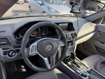 Mercedes Bennz E220CDI kabriolet blueefficiency - 13