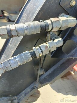 2016 Nakládací lžíce s frézou MX pro Manitou - 13