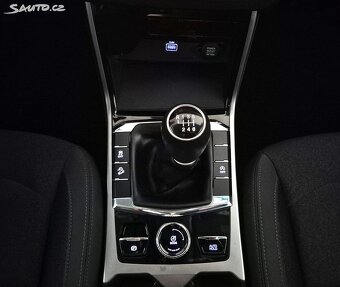 SSANGYONG KORANDO 1.6 2020 1.MAJITEL LED VIRTUAL DISPLAY - 13