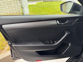 Škoda Superb 3 2.0 TDI 110kw, Style, Manuál, Nehavarováno - 13