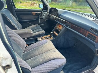 Mercedes Benz W126 260SE - 13
