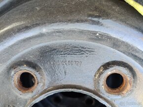 Goodyear Wrangler , Pirelli Scorpion A/T - 13