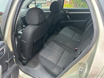 Peugeot 407 SW 1.6hdi 80kw r.v.2005 naj.301Tkm nová stk - 13