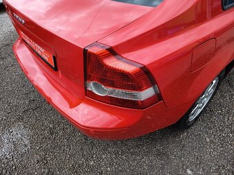 VOLVO S40 1,8i 16V - 13
