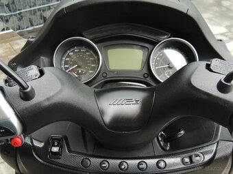 PIAGGIO MP3 500 HPE 2021 ABS ASR ZPÁTEČKA ,,B" řidičák - 13