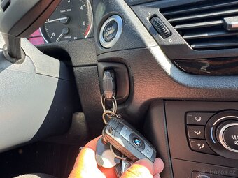 BMW X1 XDRIVE 2,0D 150 KW STK KOLA - 13