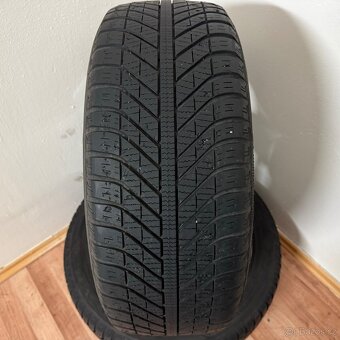 AUDI A4 B9 5x112 R17 ET38+CELOROČNÍ 225/50R17 5mm - 13