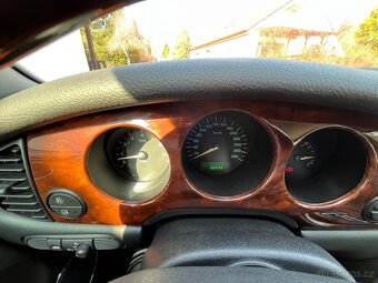 Jaguar XJ Executive 3.2 V8 - 13