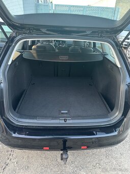Volkswagen VW Golf 7 Combi 2.0 TDI 110kw 4motion Highline - 13