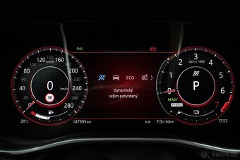Jaguar F-Pace P400e Plug-in Hybrid - 13